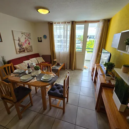Casa Palmera 4 Only 150 Meters To Beach, Heated Pool, Wifi, Sat-tv, Terrace, Central Location, Washing Machine Lägenhet