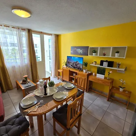 Lägenhet Casa Palmera 4 Only 150 Meters To Beach, Heated Pool, Wifi, Sat-tv, Terrace, Central Location, Washing Machine Playa de las Americas (Tenerife)
