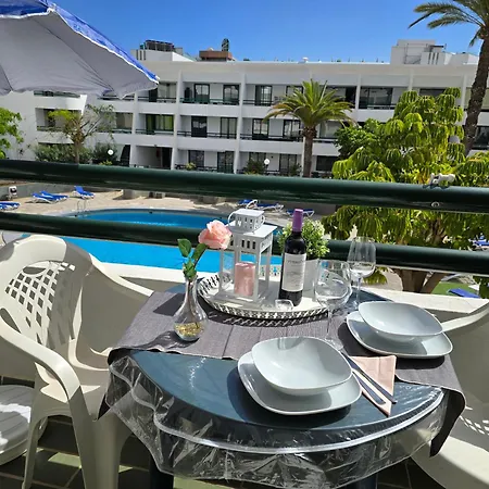 Casa Palmera 4 Only 150 Meters To Beach, Heated Pool, Wifi, Sat-tv, Terrace, Central Location, Washing Machine Lägenhet *